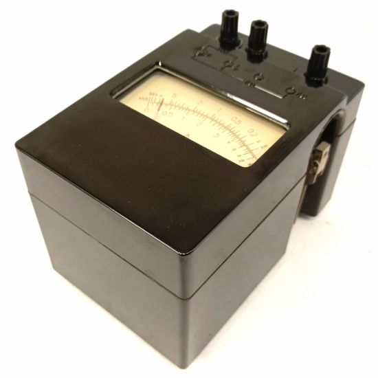 М4100/1 мегаомметр